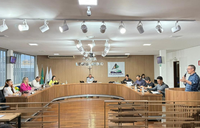 Câmara Municipal de Lagoa da Prata aprova projetos e recebe manifestação sobre perturbação de sossego.