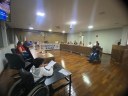 Na noite do dia 24 de agosto de 2023,  a Câmara Municipal de Lagoa da Prata, em parceria com a APAE, realizou a Audiência Pública sobre os Direitos da Pessoa com Deficiência, em comemoração à Semana Nacional da Pessoa com Deficiência que acontece entre os dias 20 e 28 de agosto.